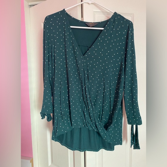 Top - Picture 2 of 2